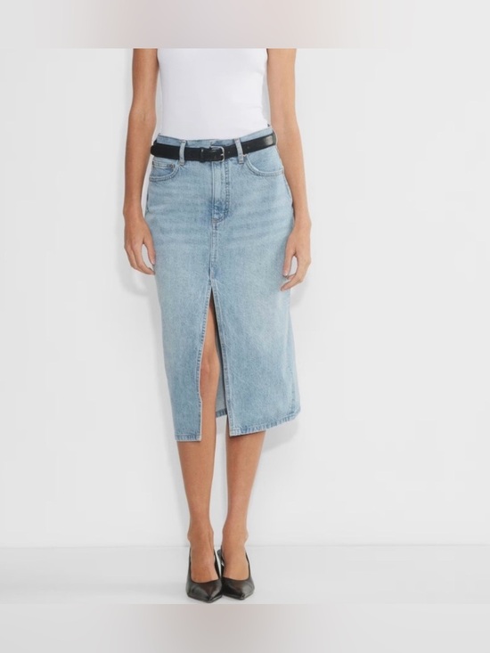 Denim Forum Dresses & Skirts - Aritzia Denim Forum 90s Halle Skirt size 26